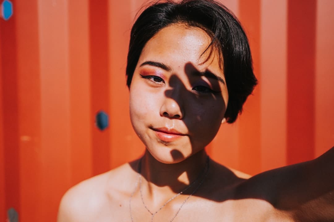 我对鲁迅在自己墙上抽烟无意见 文明传承与现代价值观的磕碰